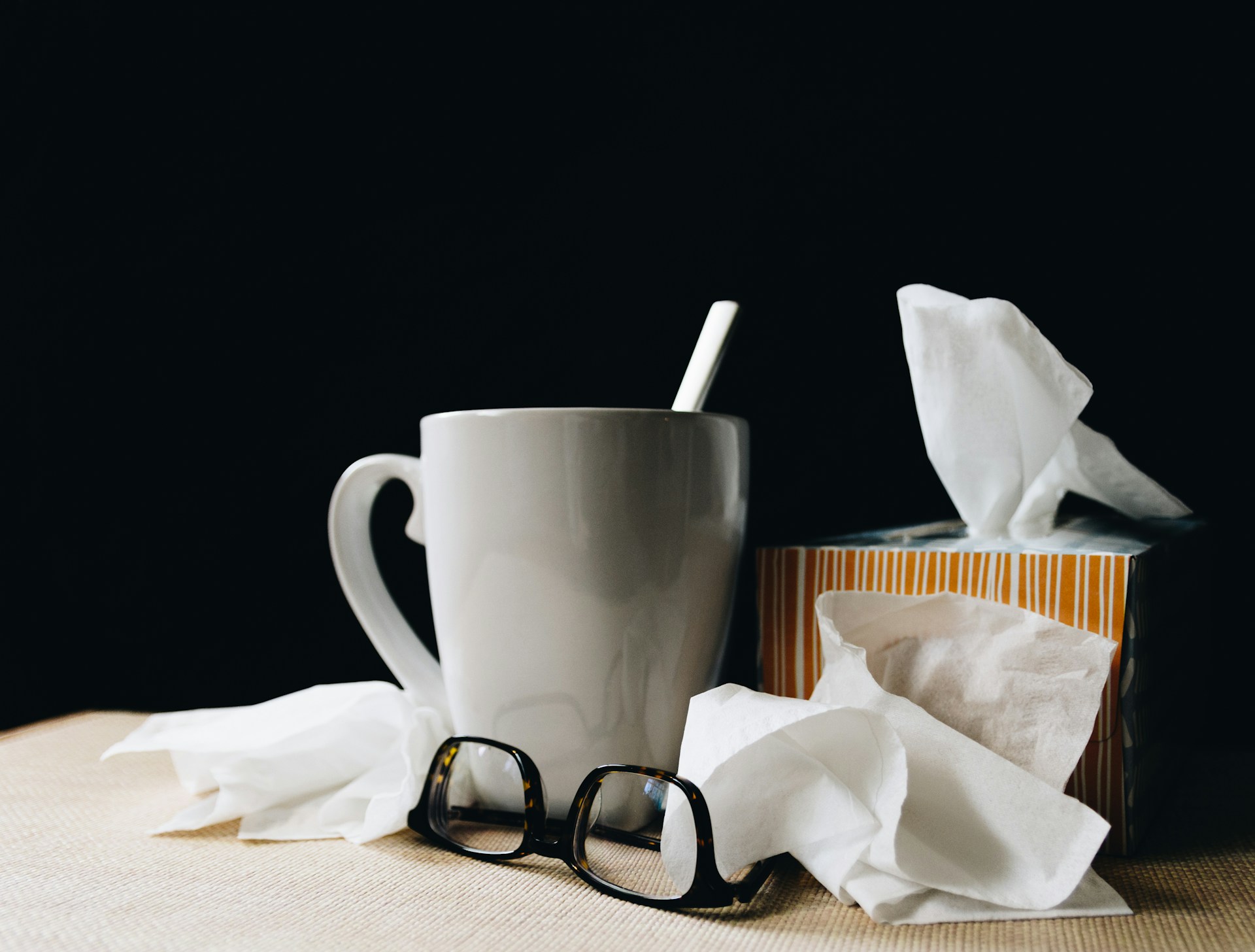 How long can flu symptoms persist?